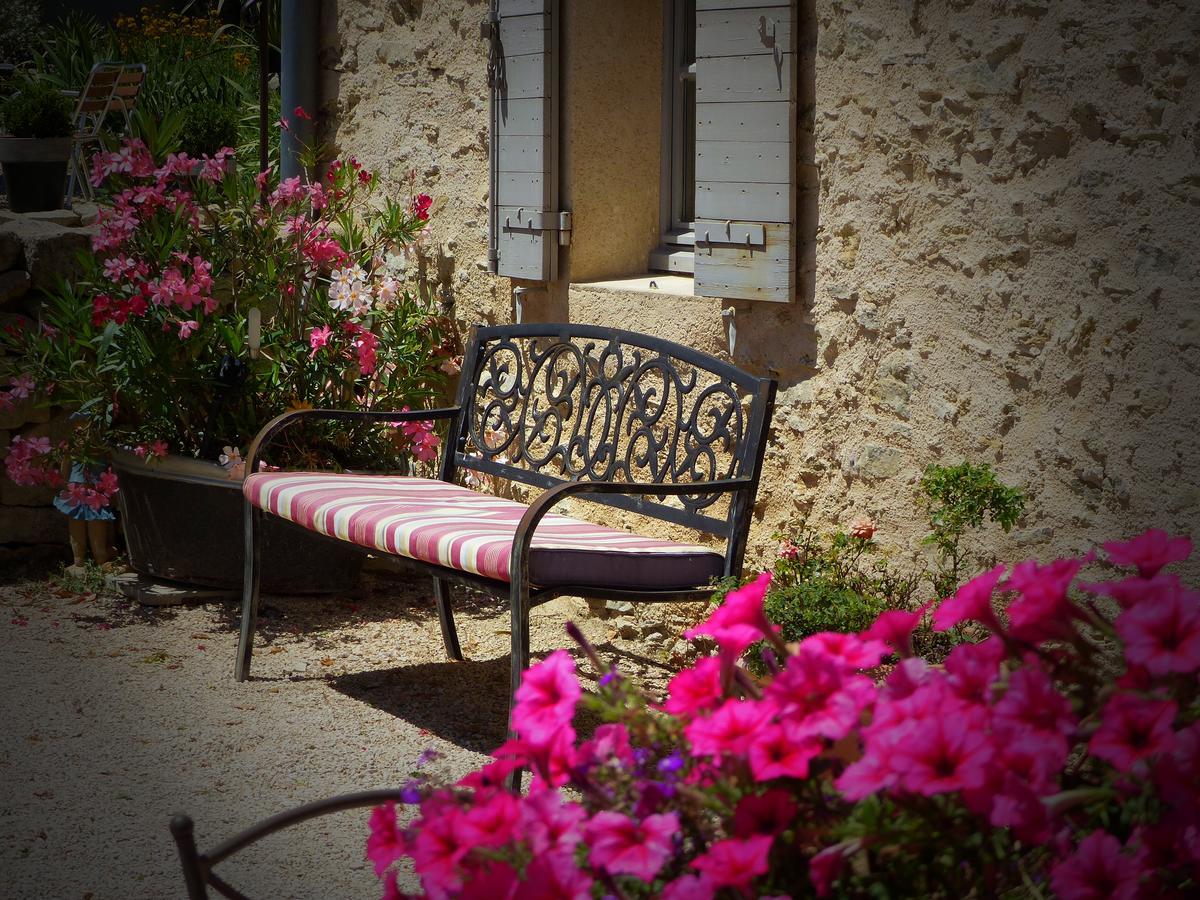 Bed and Breakfast Mas De Longuefeuille Malaucène Exterior foto