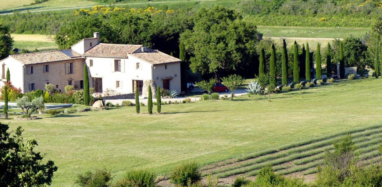 Bed and Breakfast Mas De Longuefeuille Malaucène Exterior foto